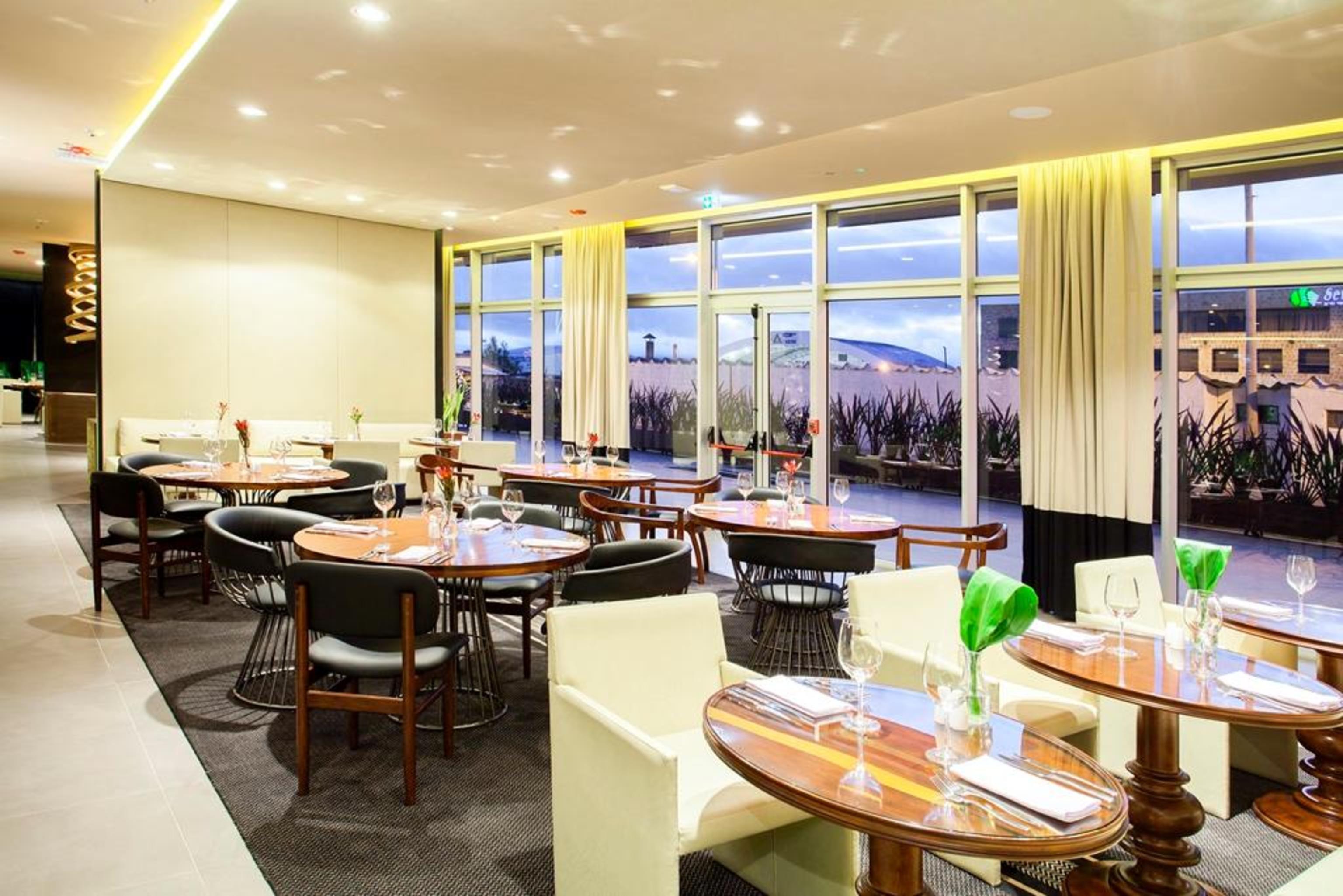 Movich Buro 51 Hotel Barranquilla  Ngoại thất bức ảnh Restaurant