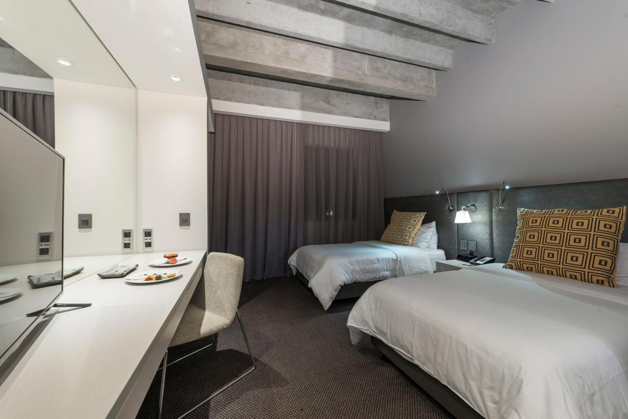 Movich Buro 51 Hotel Barranquilla  Ngoại thất bức ảnh A room at the hotel