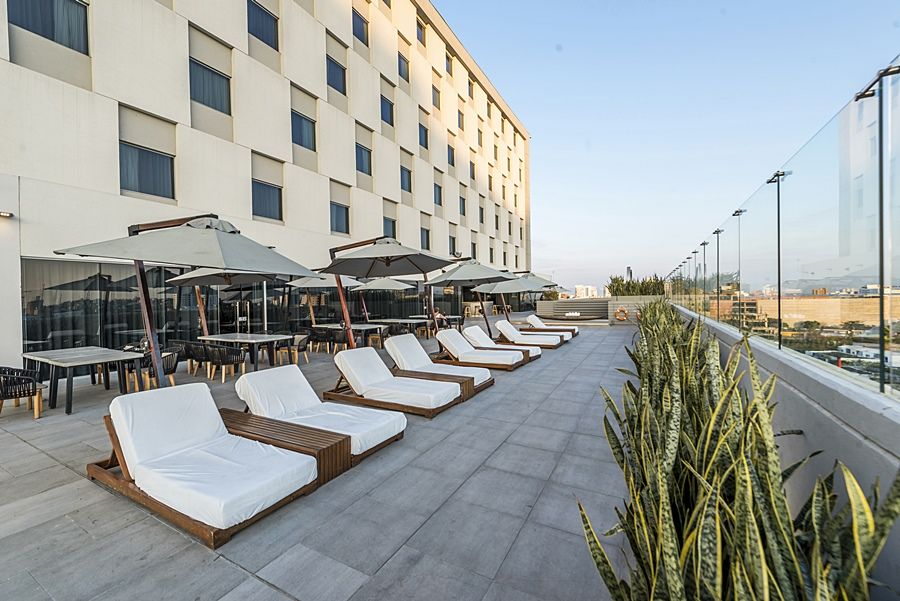 Movich Buro 51 Hotel Barranquilla  Ngoại thất bức ảnh Rooftop pool at the Hilton Scottsdale Resort at the Peak